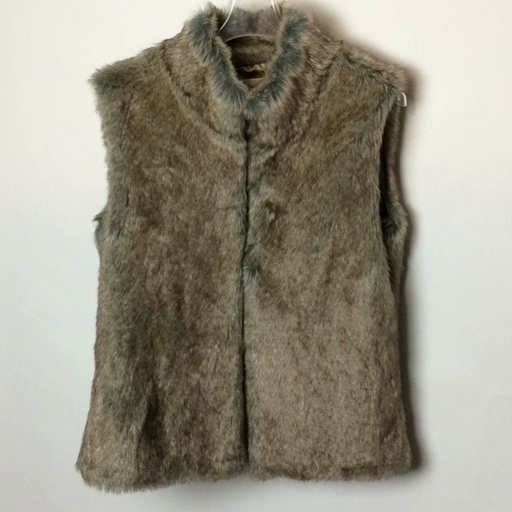 Honey Peach faux fur vest size small